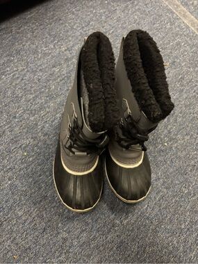 Sorel Black Insulated Winter Boots